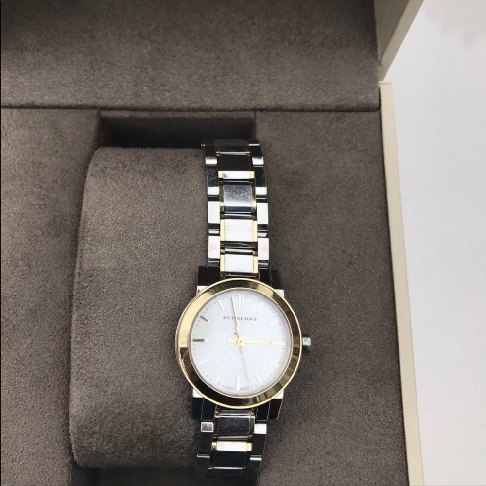 Used Burberry women watch